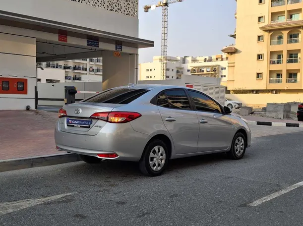 Car image 5