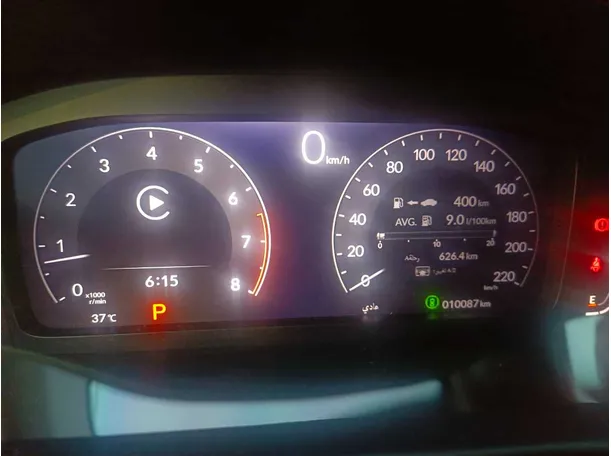 Car image 27