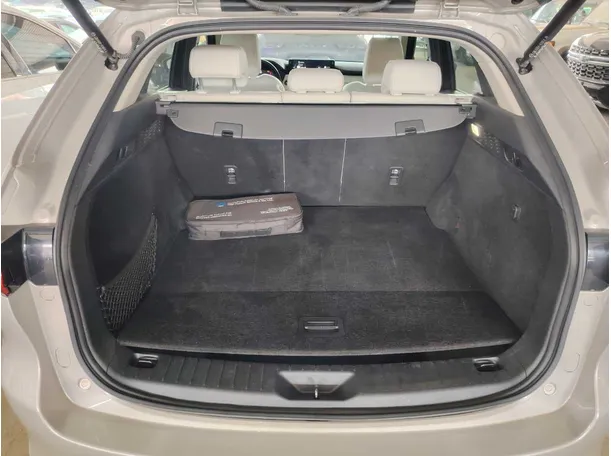 Car image 36