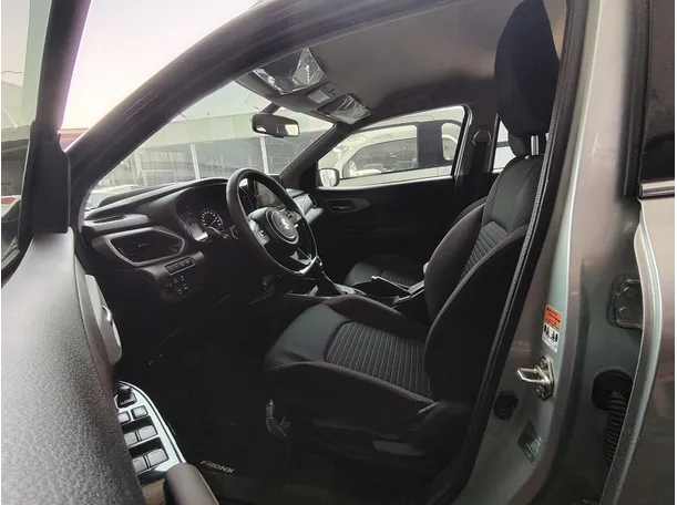 Car image 13
