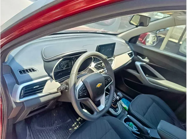 Car image 13