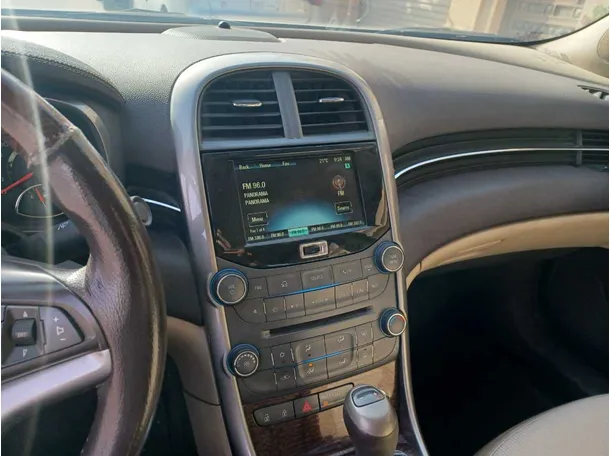 Car image 17