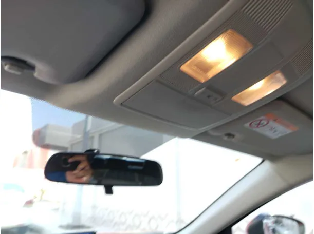 Car image 35