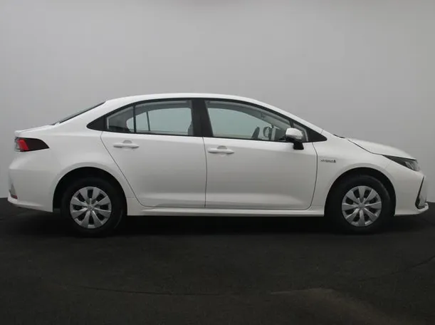 Car image 13