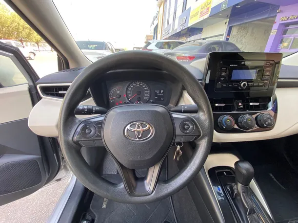 Car image 13