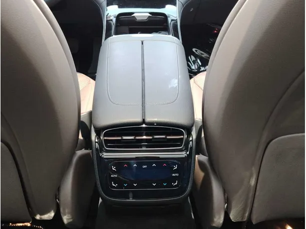Car image 33
