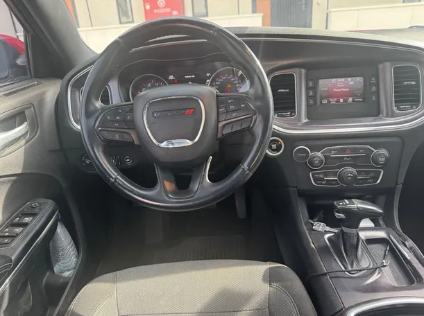 Car image 17