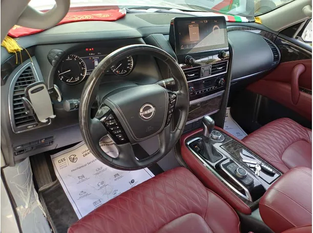 Car image 11
