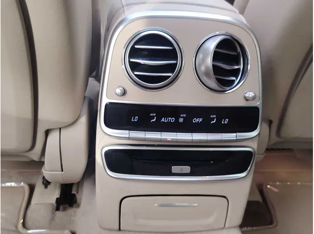 Car image 33