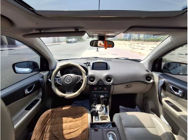 Car image 16
