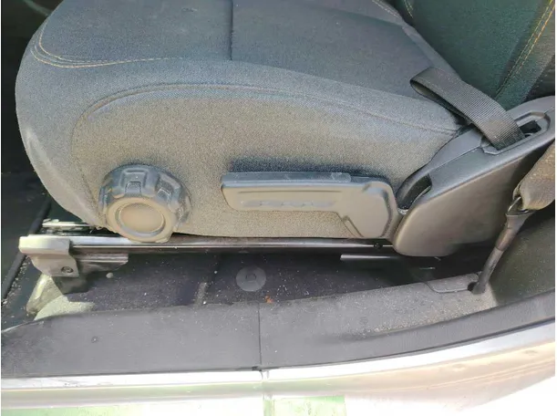 Car image 31