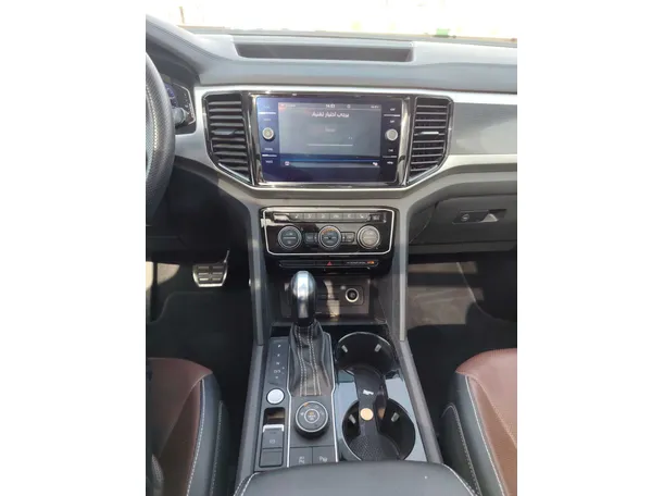 Car image 21