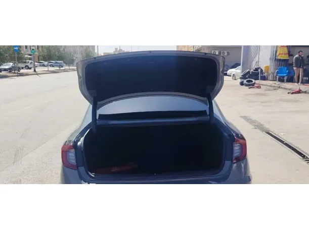 Car image 23