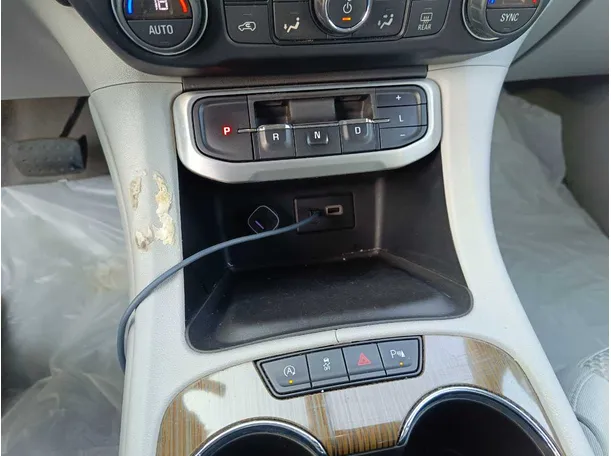 Car image 18