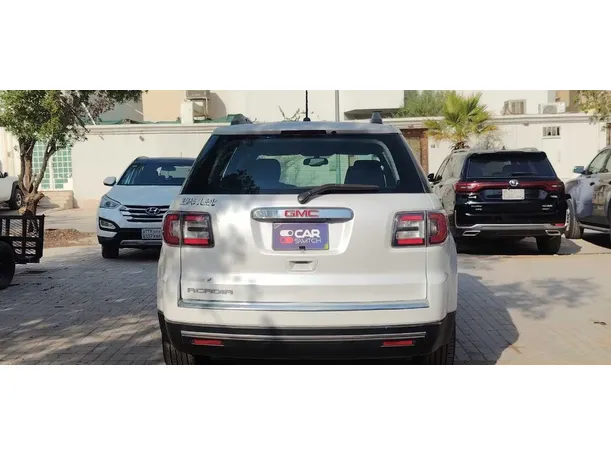 Car image 6