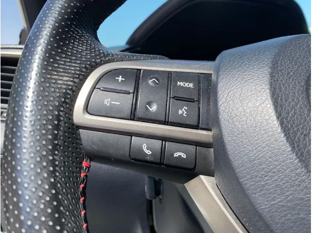 Car image 29
