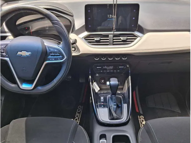 Car image 25