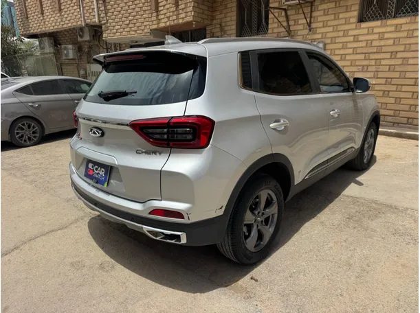 Car image 5