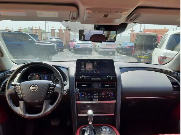 Car image 15
