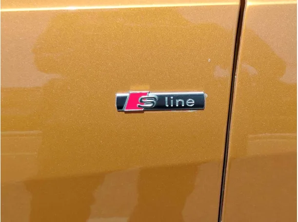 Car image 33