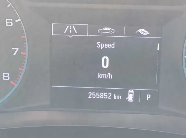 Car image 17