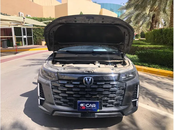Car image 25