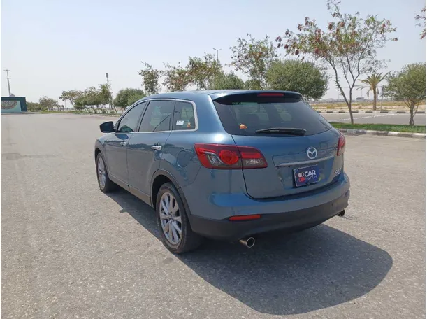 Car image 7