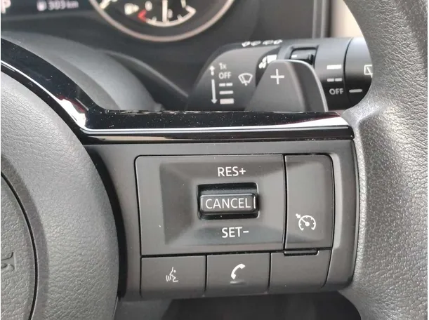 Car image 28
