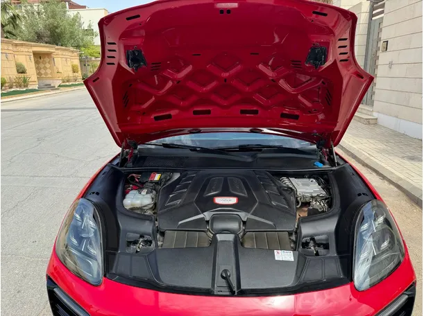 Car image 29