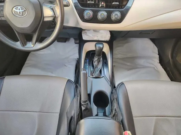Car image 23