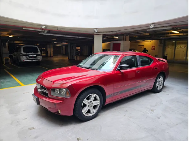 Car image 4