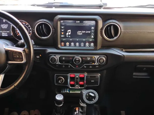 Car image 20