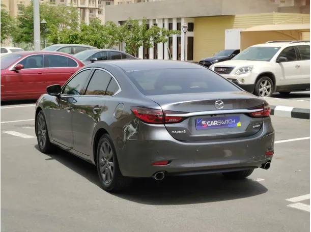 Car image 7