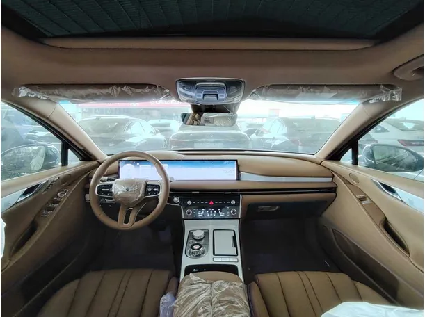 Car image 24
