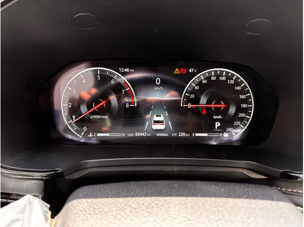 Car image 21