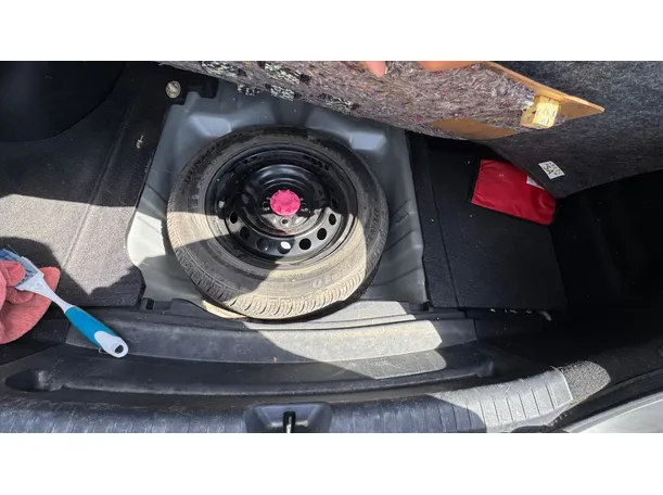 Car image 21