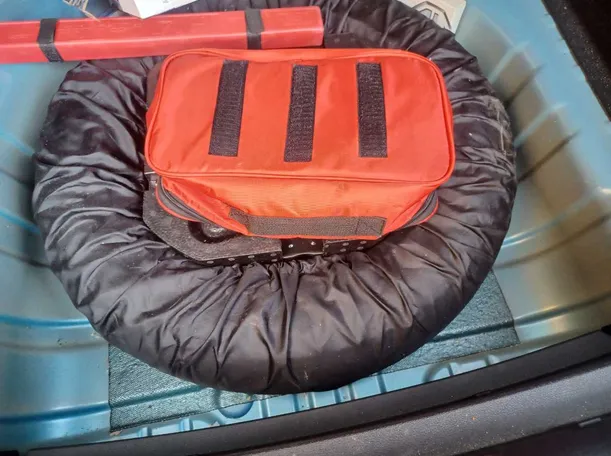 Car image 22