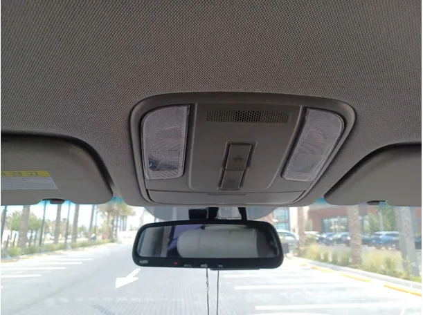 Car image 22