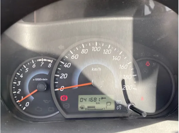 Car image 17
