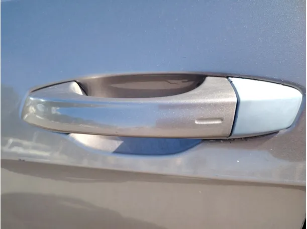 Car image 29