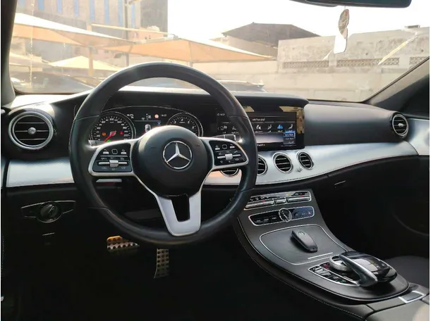 Car image 28