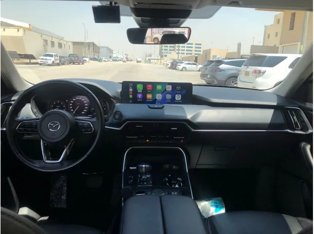 Car image 16