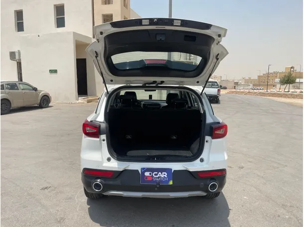 Car image 21