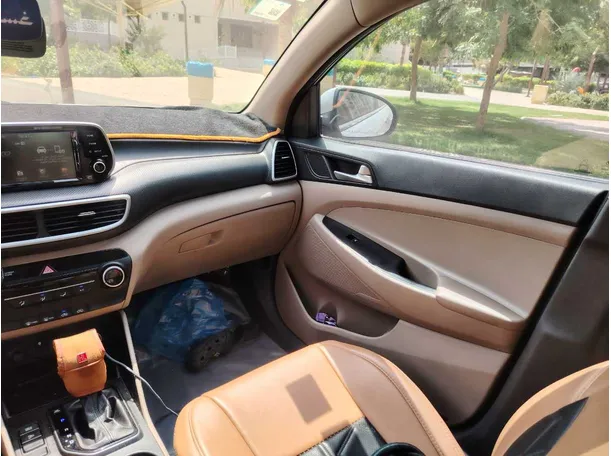 Car image 22
