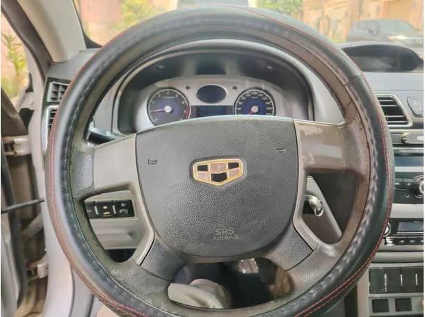 Car image 29