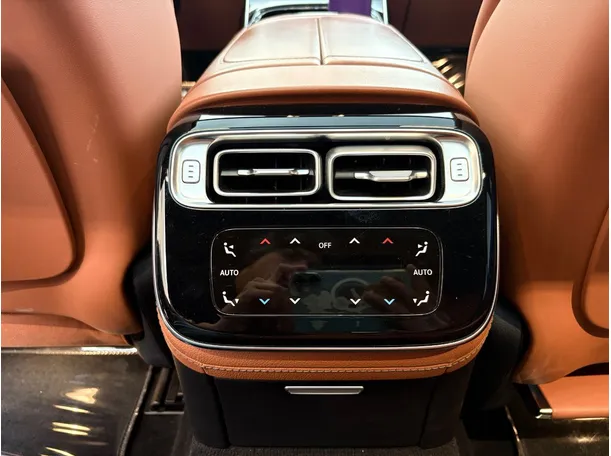 Car image 35