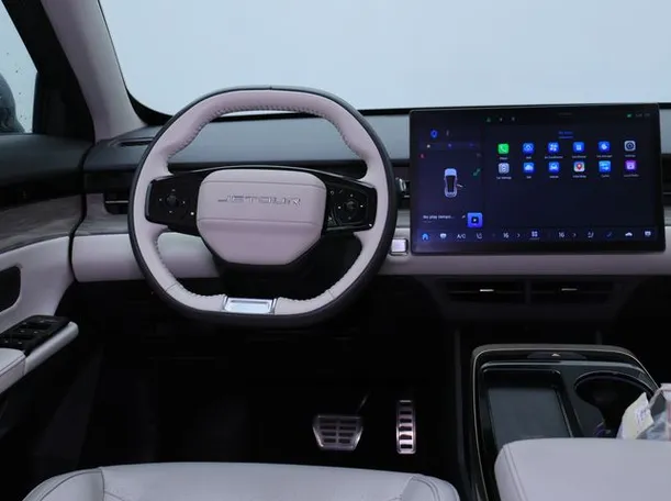 Car image 15