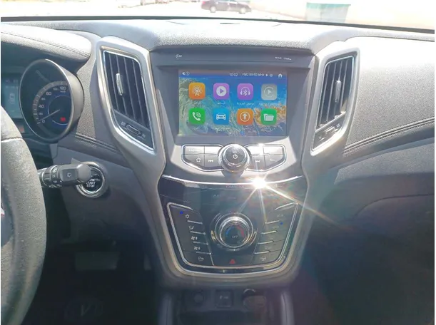 Car image 15