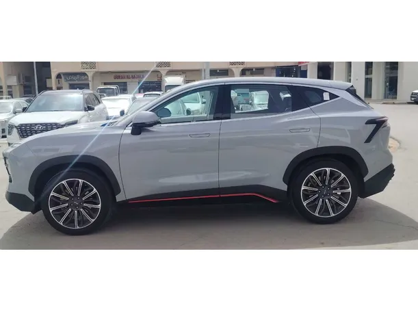 Car image 8