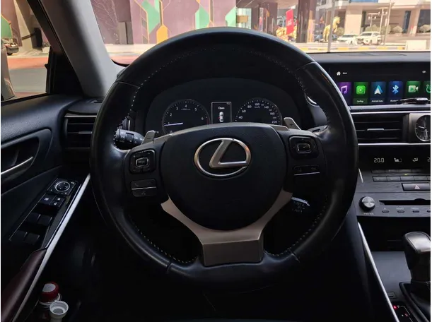 Car image 19